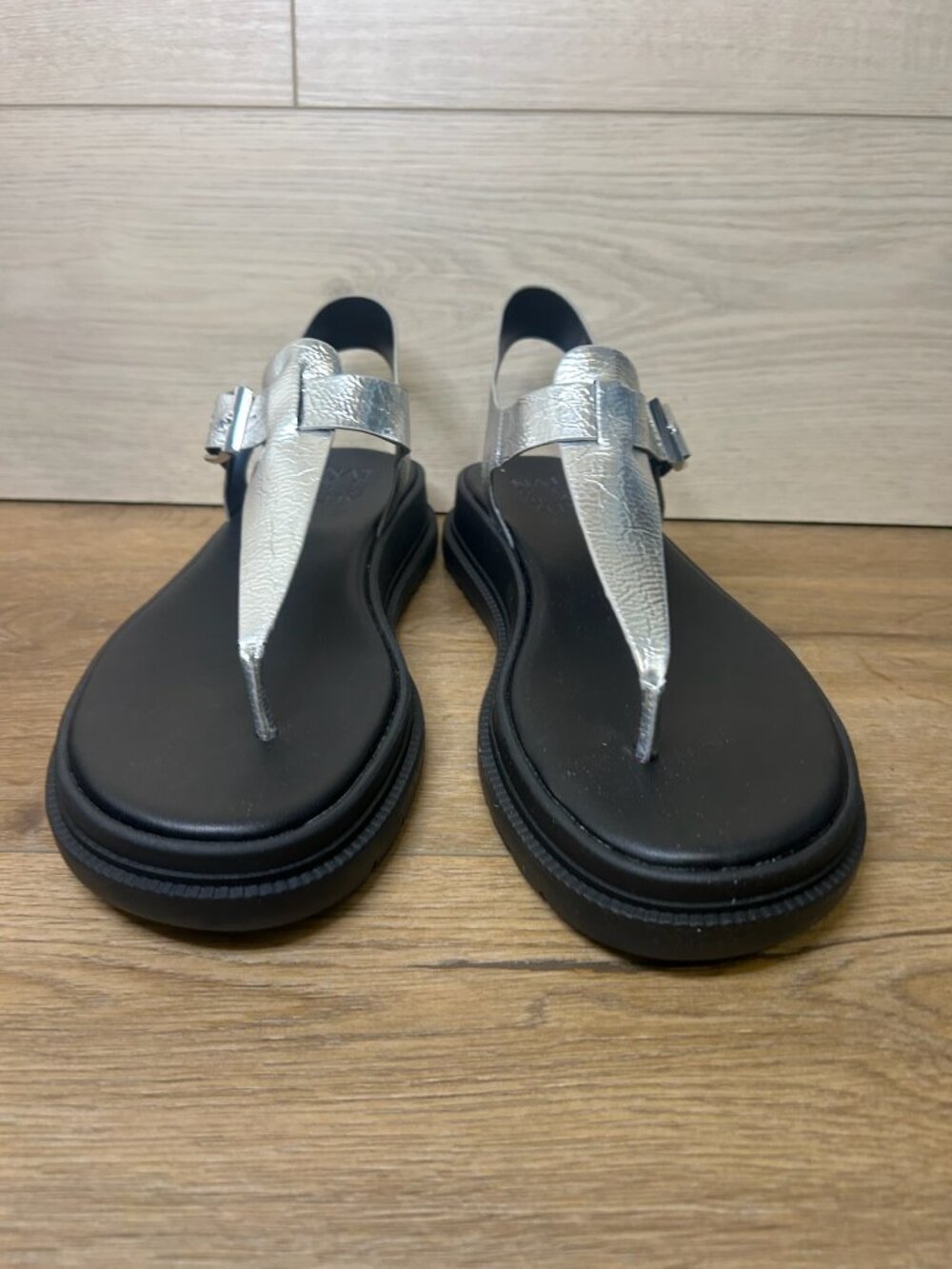Naturalizer Alyssa Silver Metallic Slingback Sandals 9.5M - Picture 2 of 6